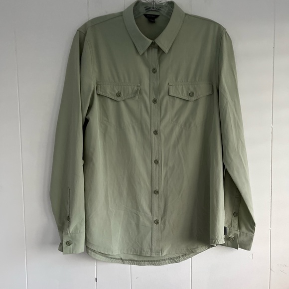 Eddie Bauer Classic Fit Departure 2.0 Long-Sleeve Shirt
Size Small - Picture 12 of 12